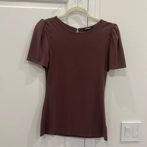 Express Key Hole Back Cap Sleeve